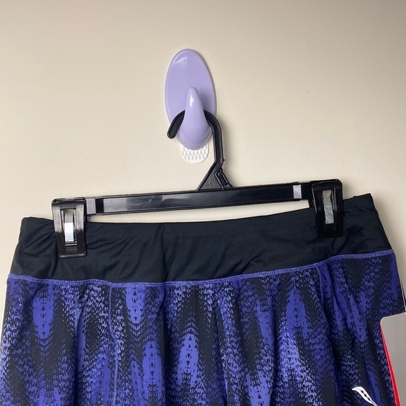 Saucomy Pinnacle Women Running Shorts Purple Black Blended Elastic Waist Medium - Picture 4 of 15